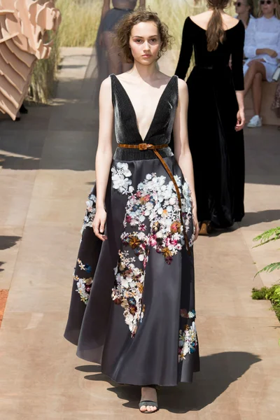 Look 57